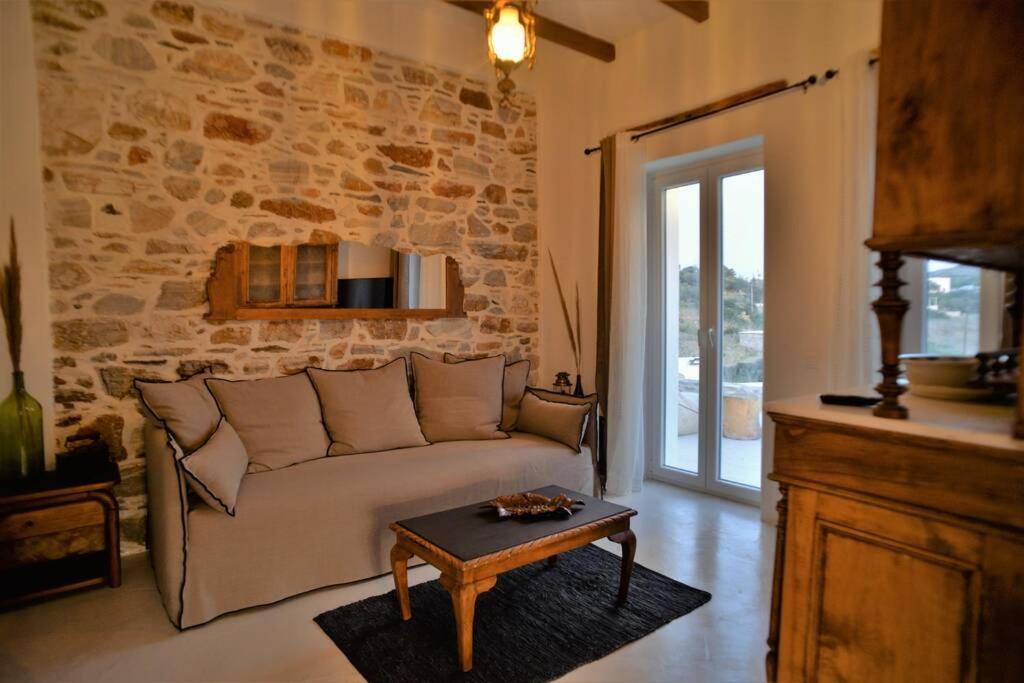 George Farmhouse Chrousa Bagian luar foto