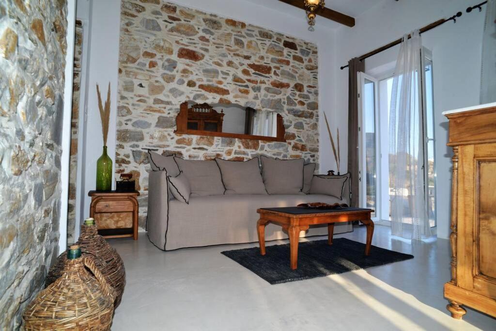 George Farmhouse Chrousa Bagian luar foto